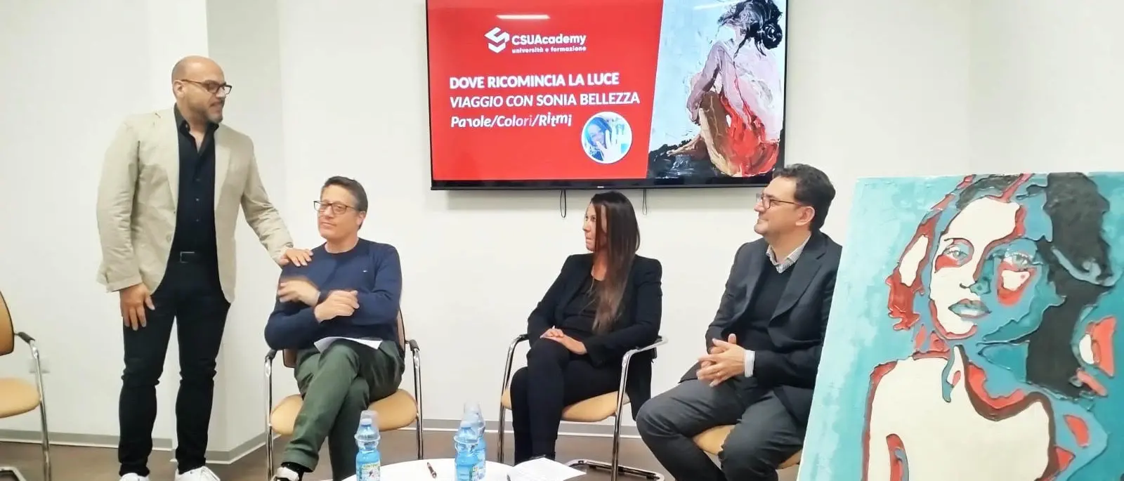 “Dove ricomincia la luce. Viaggio con Sonia Bellezza”: a San Giovanni in Fiore una mostra che parla di rinascita\n