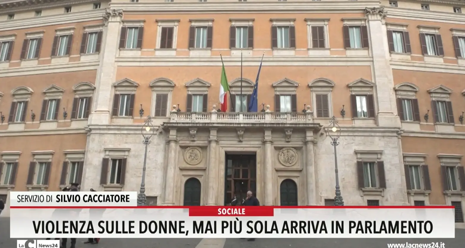 Violenza sulle donne, Mai più sola arriva in parlamento