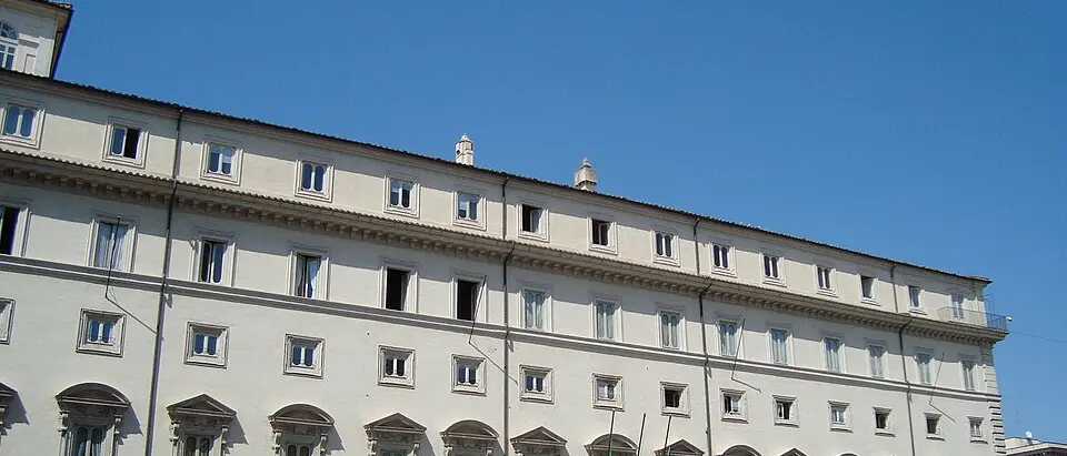 Manovra, stretta su banche e assicurazioni: Irap al 2,5% per chiudere i conti dello Stato\n