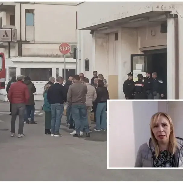 Molotov al Municipio, il sindaco di Gioia Tauro Scarcella scrive al ministro Piantedosi: «Clima d’odio intollerabile»\n