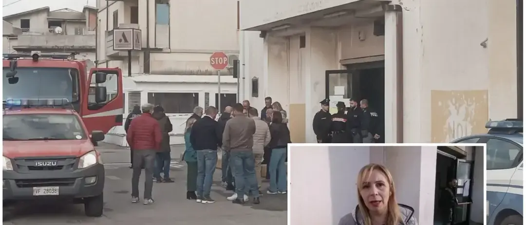 Molotov al Municipio, il sindaco di Gioia Tauro Scarcella scrive al ministro Piantedosi: «Clima d’odio intollerabile»\n