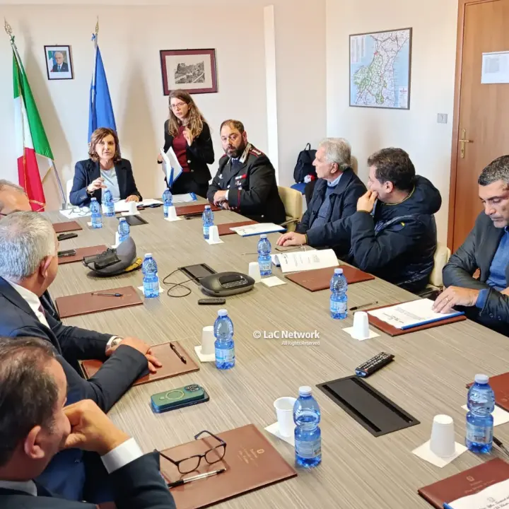 Firmato a Vibo il protocollo antimafia per il turismo: «Per le nuove attività controlli a tappeto e non più a campione»\n