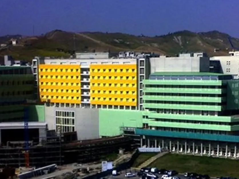 Terremoto alla Magna Graecia, ministero della Salute e università rinunciano ai risarcimenti: non saranno tra le parti civili