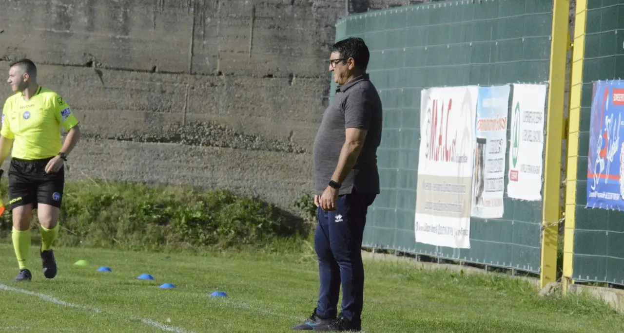 Dilettanti, Paolana e Andreoli si separano. Il tecnico: «Decisione inattesa, il gruppo mi seguiva»\n