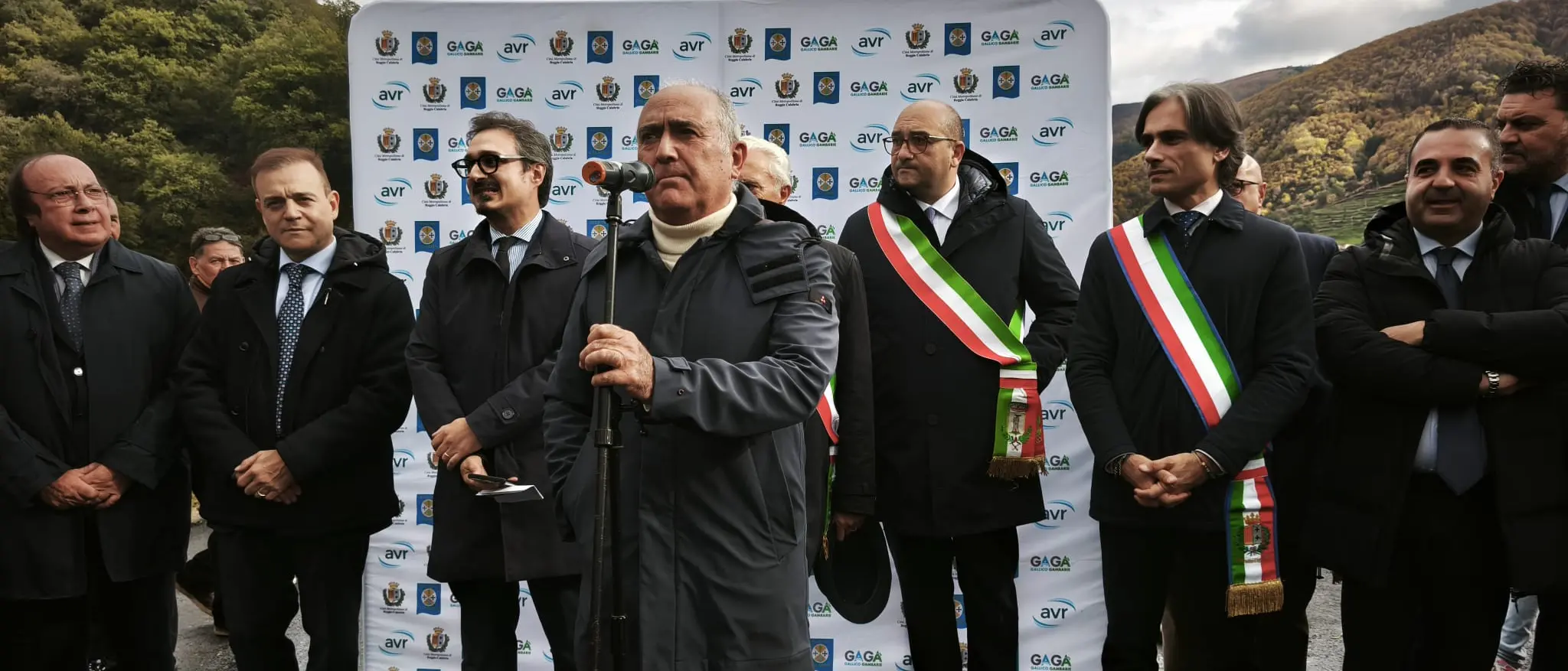 Inaugurato l’ultimo tratto della Gallico–Gambarie, Falcomatà: «Nuova prospettiva di sviluppo per Gambarie e i borghi dell’Aspromonte»\n