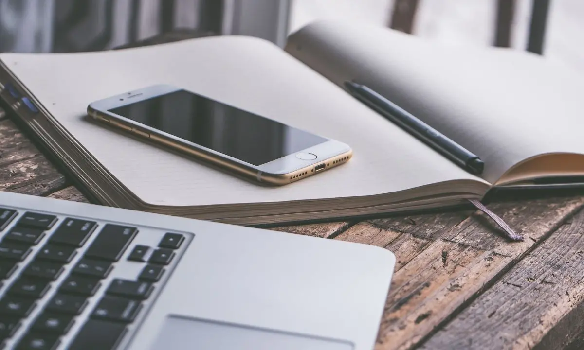 Giornalisti zittiti\u00A0e inchieste sotto attacco, libertà di stampa e democrazia\u00A0mai così a rischio (non solo) in Italia\n