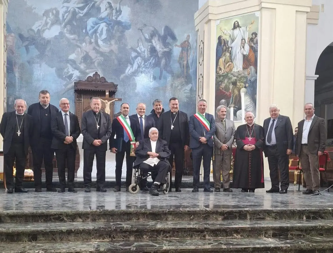 Catanzaro e Ravenna più vicine nel nome di Cassiodoro: storico gemellaggio tra arcidiocesi\n