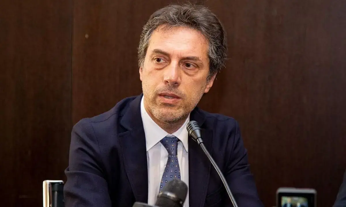 Nomina a coordinatore regionale delle Giurie di comunità per l’IA, il sindaco Nicola Fiorita si congratula con Antonio Borelli\n