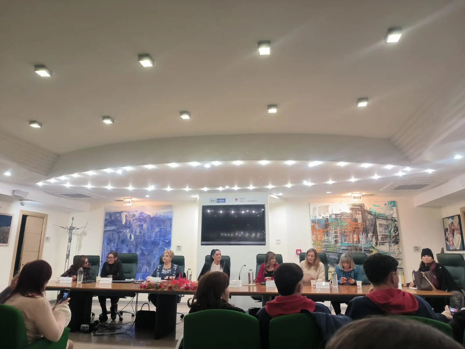 Violenza di genere: «Superiamo i simboli, insegniamo la verità che la letteratura denuncia da millenni»