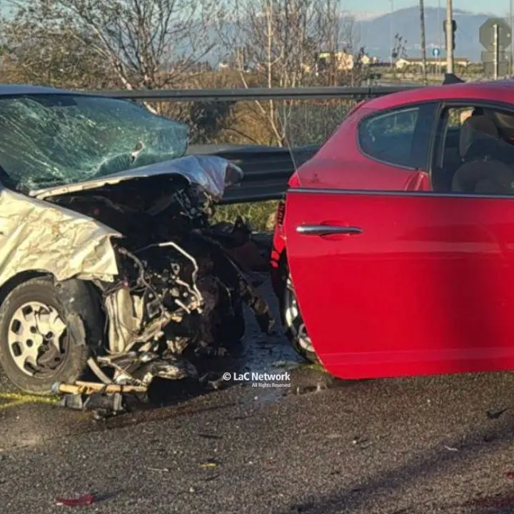 Ancora un drammatico incidente sulla Statale 106 a Sibari: perdono la vita due giovani\n