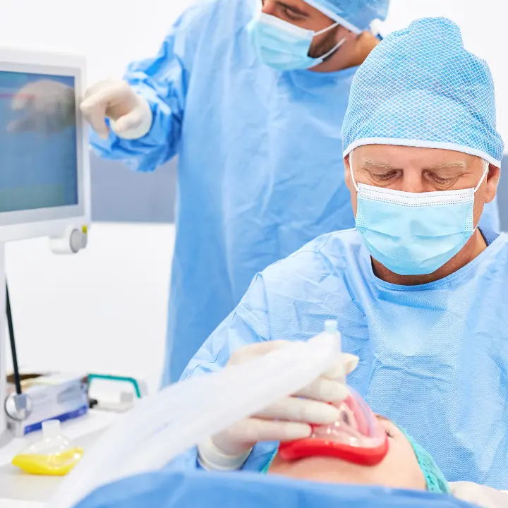 Sanità vibonese nel caos, dall’Asp di Catanzaro arrivano gli anestesisti a 100 euro l’ora\n