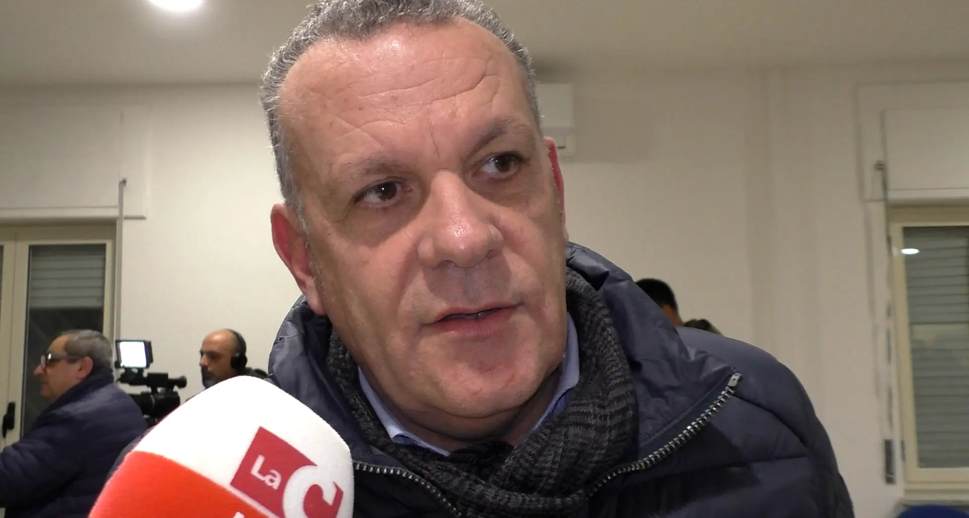 Santa Maria del Cedro:\u00A0auto in fiamme nella notte, la ferma condanna del sindaco Ugo Vetere\n