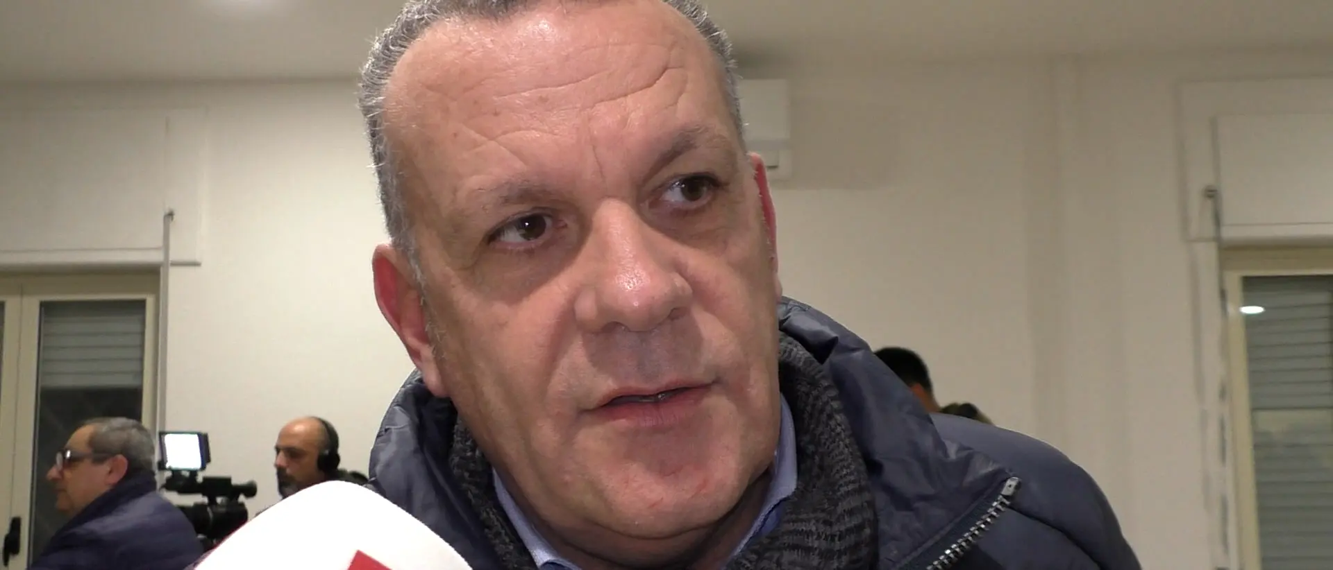 Santa Maria del Cedro:\u00A0auto in fiamme nella notte, la ferma condanna del sindaco Ugo Vetere\n