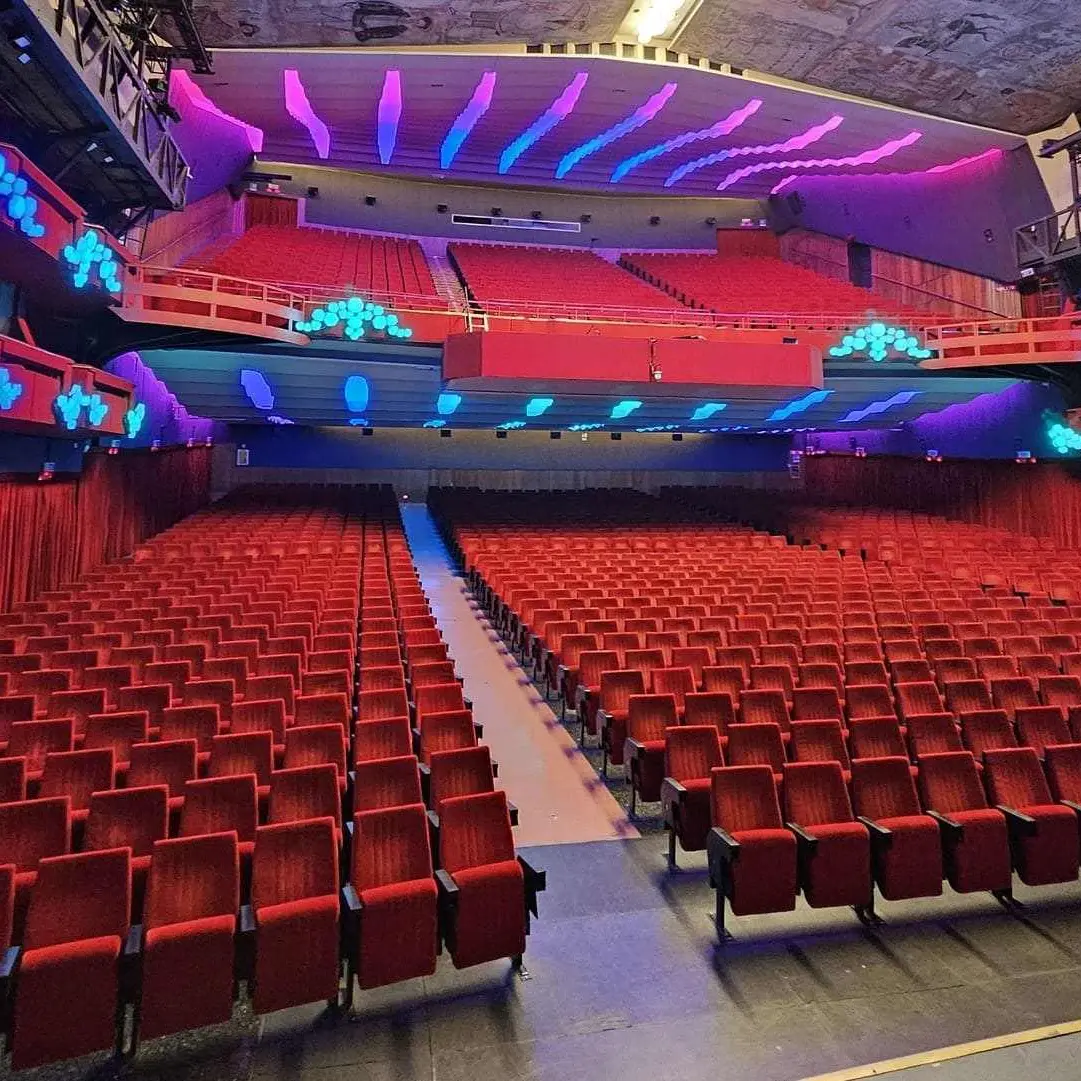 Carlo Conti svela i 30 Big di Sanremo 2026 sul palco dell’Ariston\n