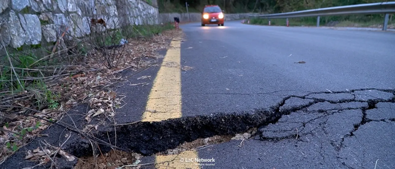 Verbicaro continua a franare, ancora pericoli sulla strada provinciale: «A rischio l’incolumità dei cittadini»\n