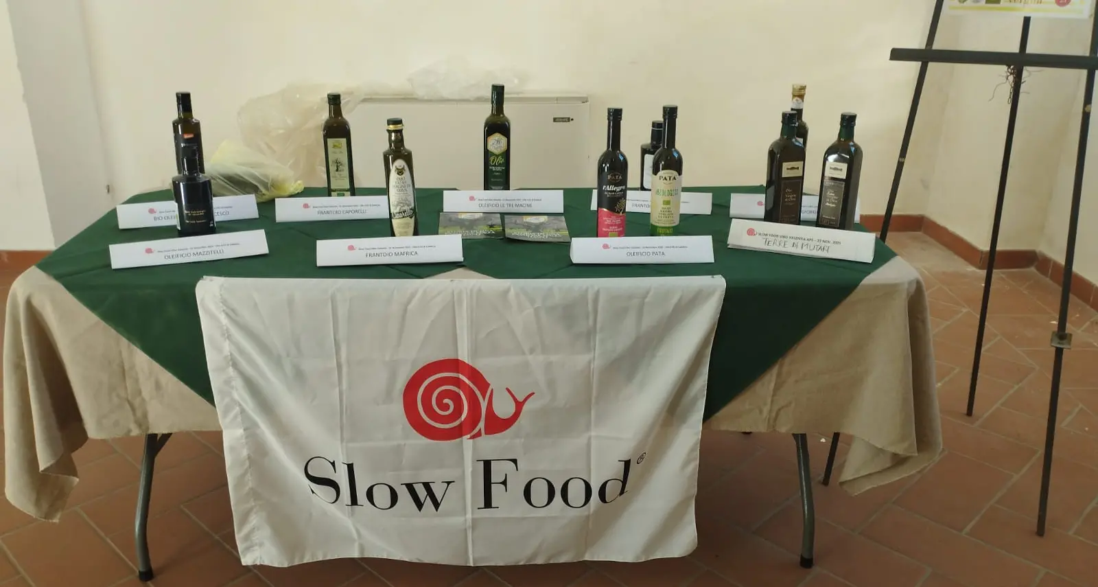 L’olio vibonese sotto i riflettori di Slow Food: nove aziende protagoniste del laboratorio sensoriale