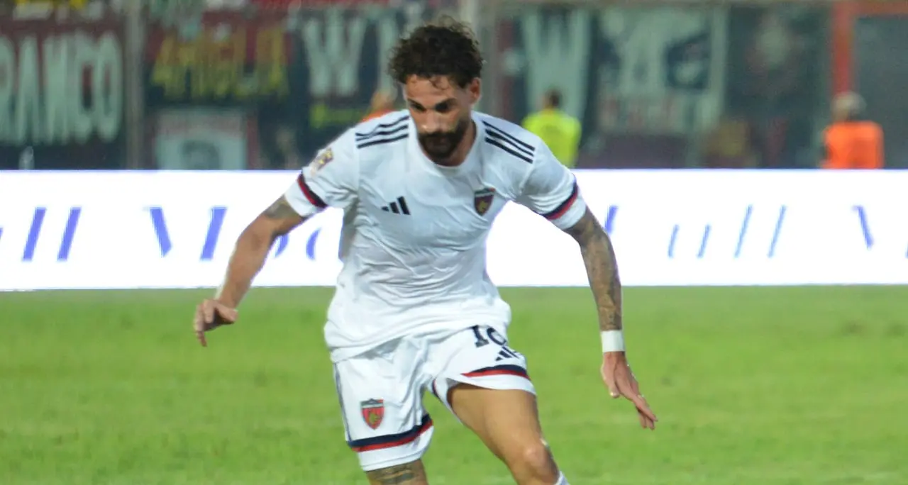 Foggia-Cosenza:\u00A0serata horror per Garritano,\u00A0Ricciardi unica luce\n