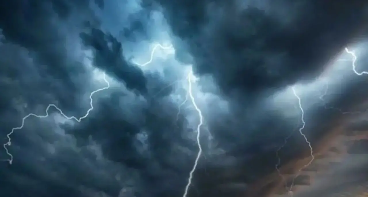 Meteo Calabria, temporali e lieve calo termico aprono la nuova settimana di agosto\n