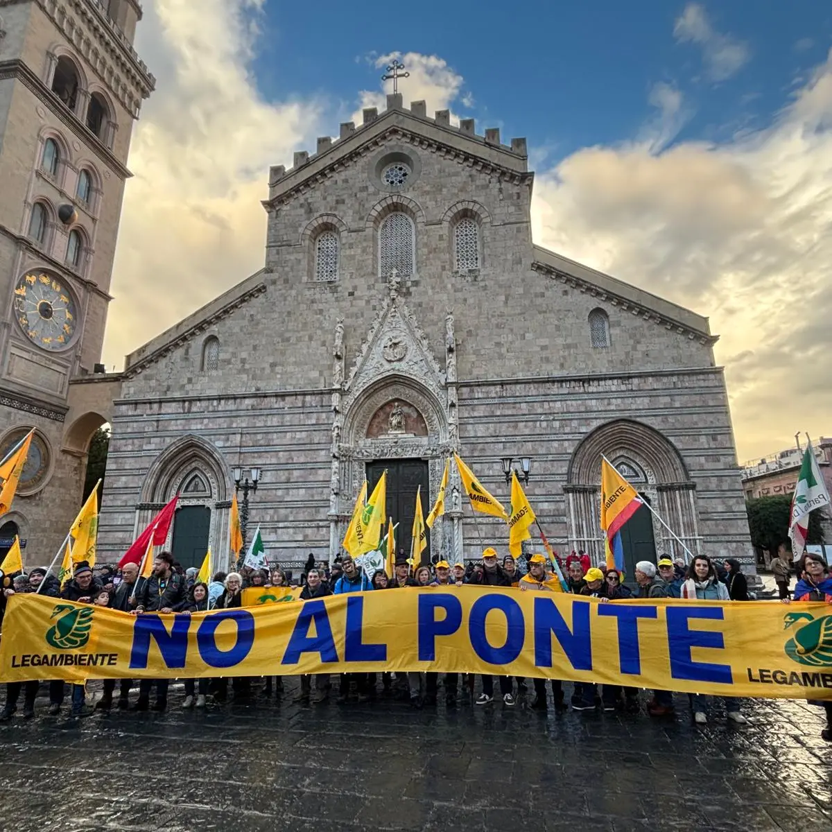 Legambiente: «Smascherato il grande bluff. Schifani e Occhiuto ritirino il sostegno al Ponte sullo Stretto di Messina, sono altre le priorità»\n