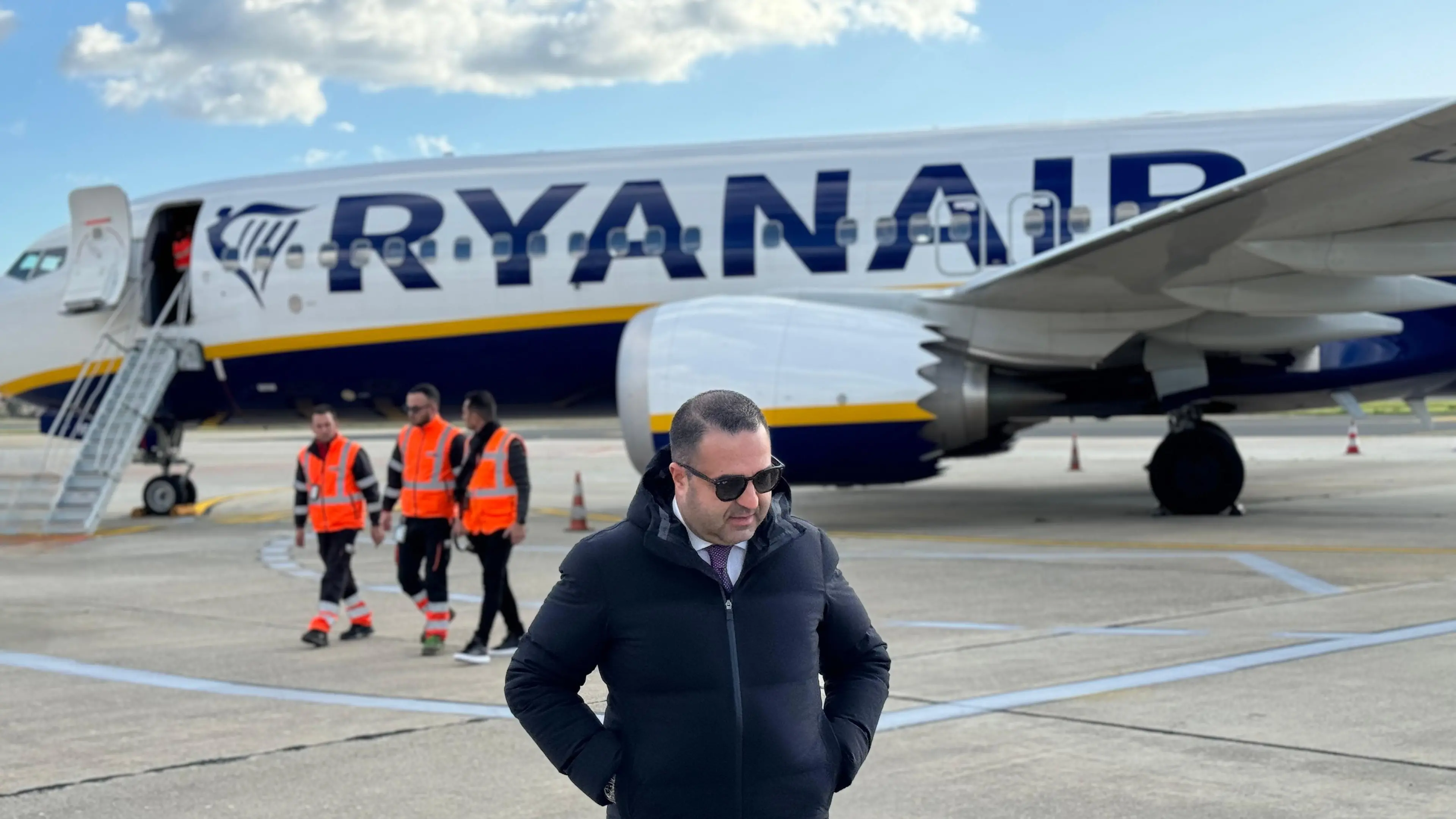 «Novecentomila passeggeri in 11 mesi»: Cannizzaro celebra il record dell’Aeroporto di Reggio Calabria\n