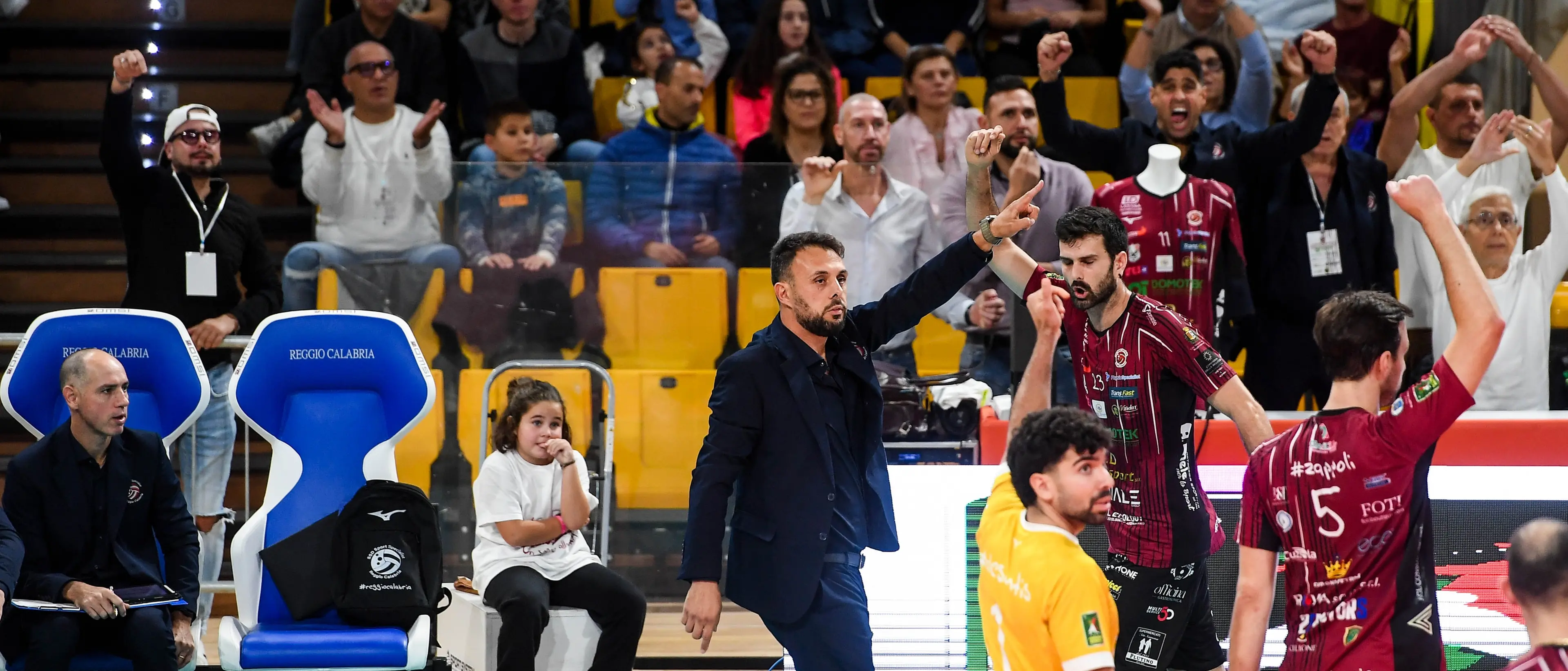 Domotek Volley, Polimeni soddisfatto dopo il 3-0 su Napoli: «Vittoria convinta, ma possiamo crescere ancora»\n