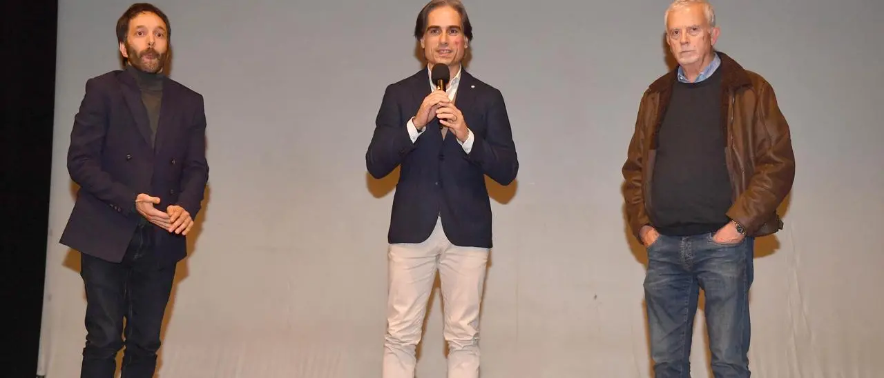 \"Medma non si piega\": la storia di Peppe Valarioti conquista il pubblico del CineTeatro Metropolitano di Reggio Calabria\n