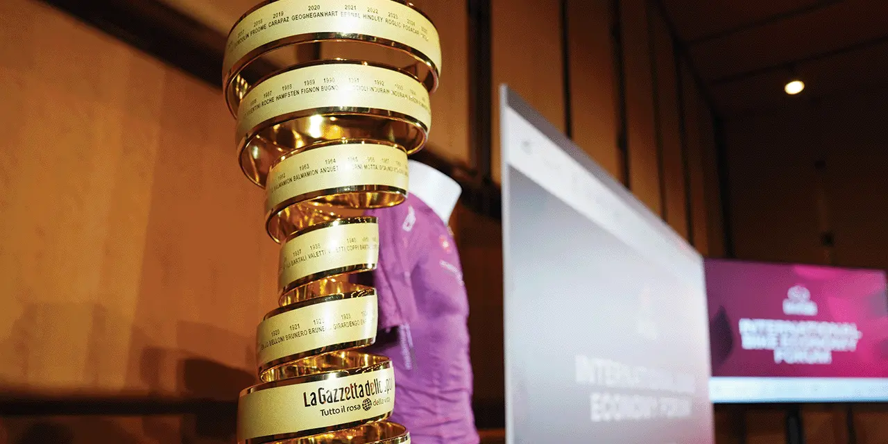 Giro d’Italia 2026, Catanzaro-Cosenza e Praia-Potenza: la Calabria riabbraccia la corsa rosa\n