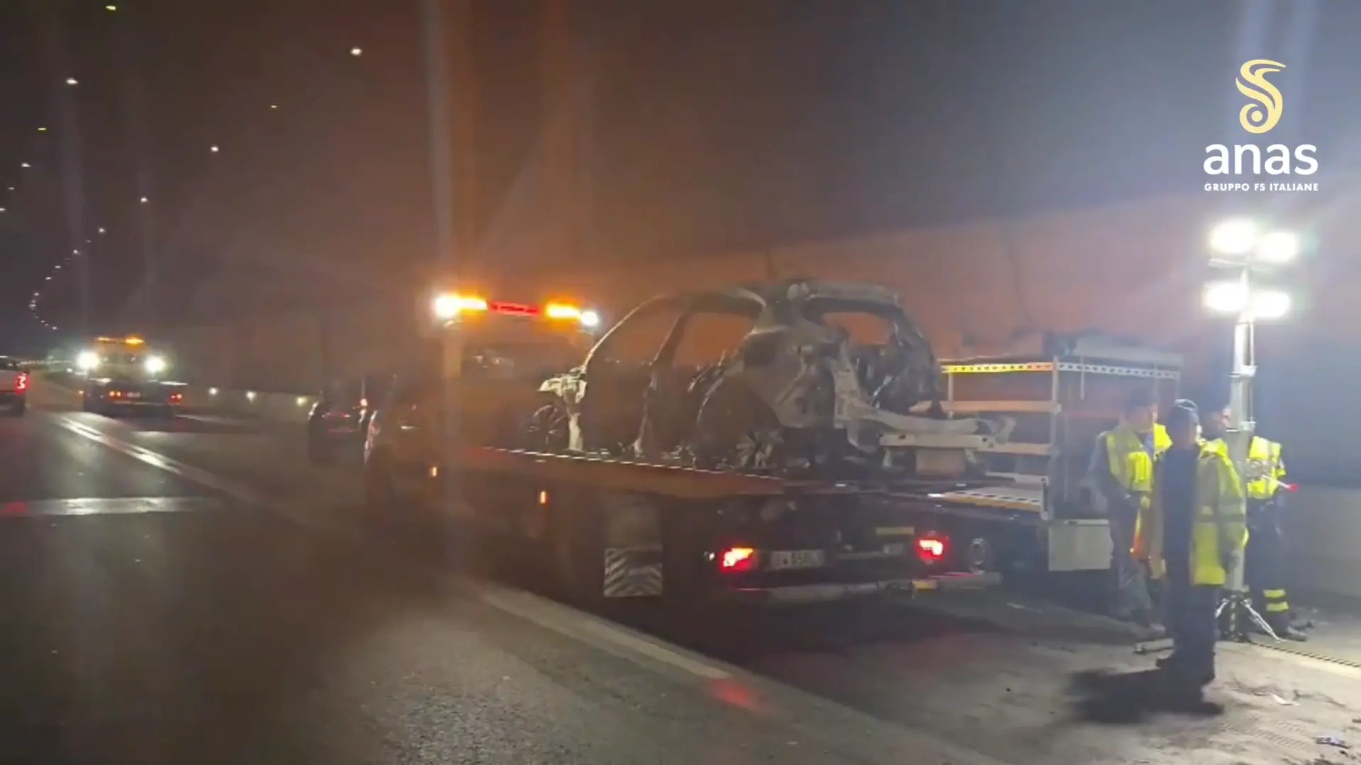 Rapina al portavalori, l'Anas rimuove i veicoli coinvolti