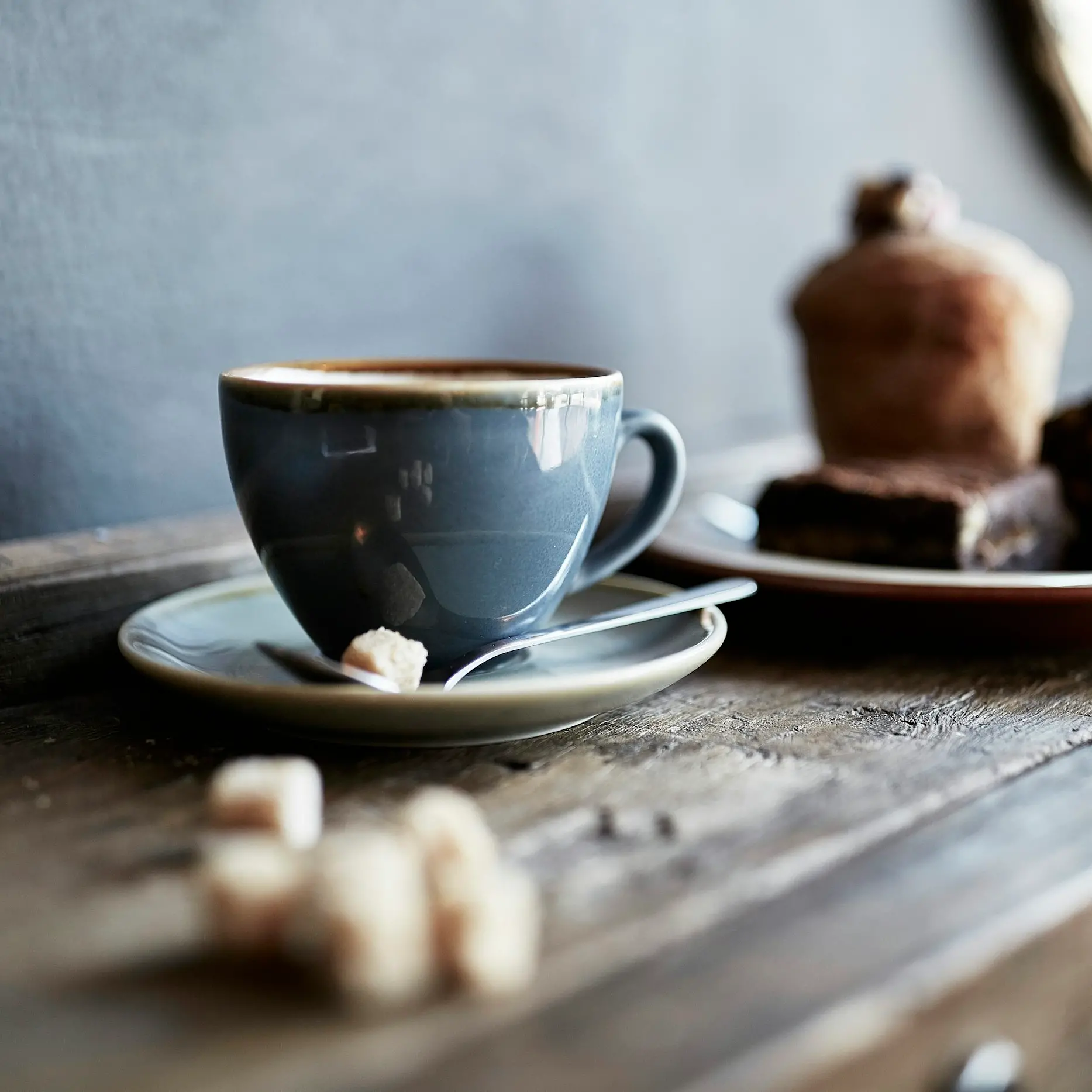 Nel 2026 l’Italia sceglie il “meno”: nasce l’economia della micro-felicità\n