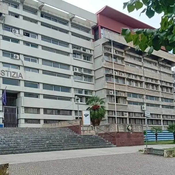 Falsificava rimborsi al Comune di Cosenza: tre anni di reclusione per l'ex segretario particolare di Mario Occhiuto