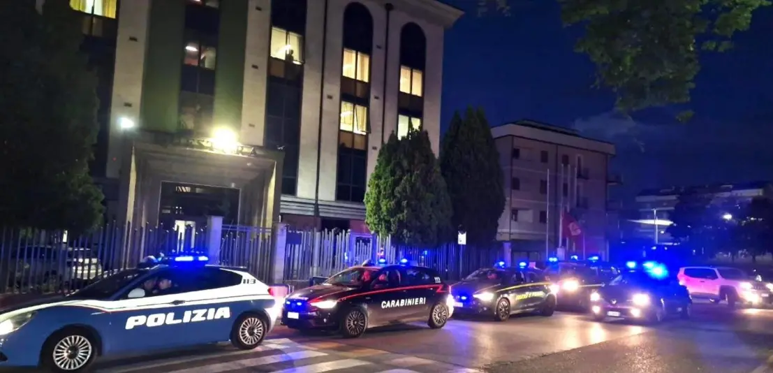 Sorpreso in un locale nonostante il divieto d’accesso alle aree pubbliche, denunciato un uomo a Vibo\n