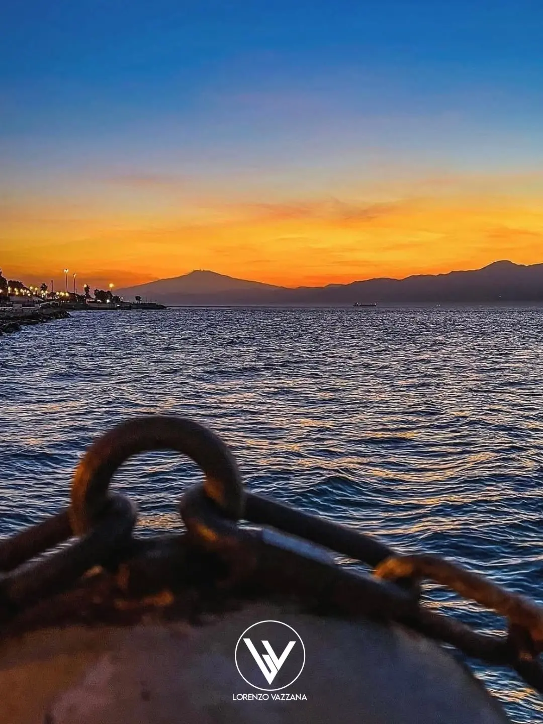 Tra catene e vulcani, il respiro del tramonto\n