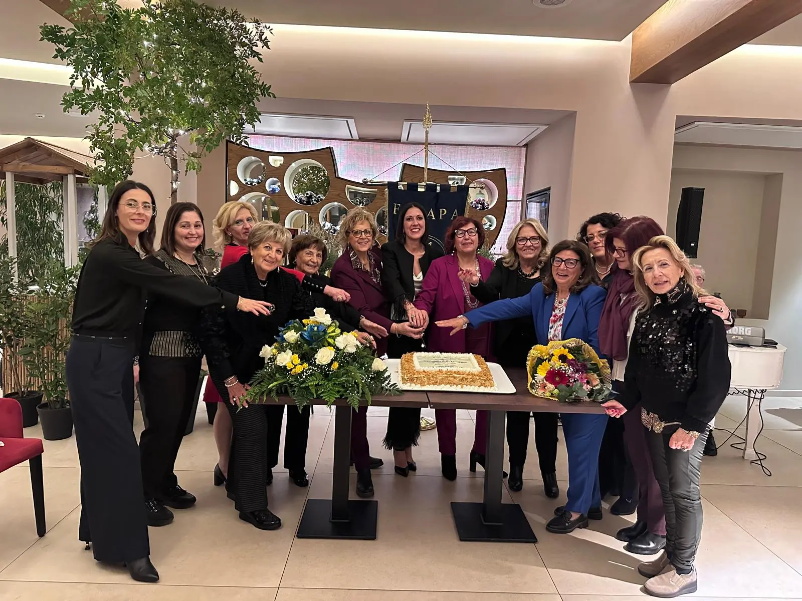 Tropea, avvicendamento ai vertici della Fidapa: Ruffa subentra a Pontoriero per il biennio 2025-2027\n