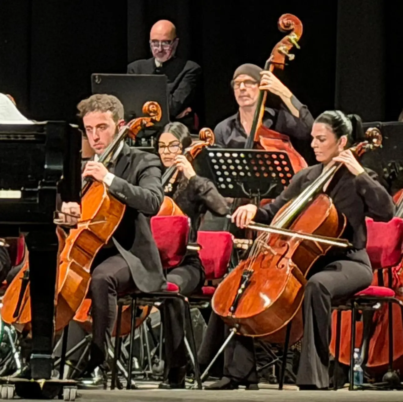 Cosenza, successo per il concerto del pianista Enrico Pieranunzi accompagnato dall’Orchestra sinfonica brutia\n