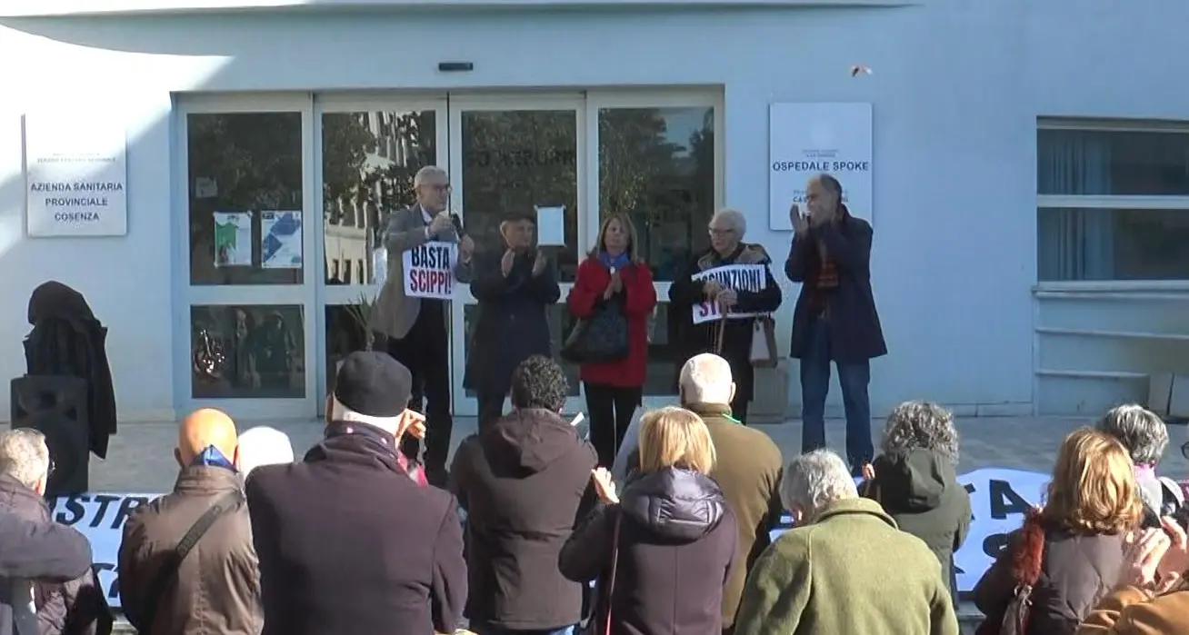 Castrovillari, l’Asp di Cosenza rassicura: «L’Emodinamica non chiude»\n