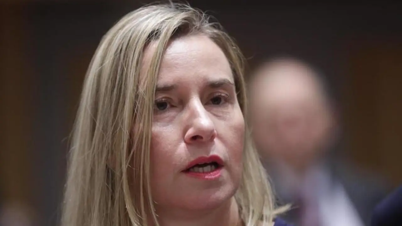Presunta frode sui fondi Ue:\u00A0fermati l'ex ministra Mogherini e l'ex ambasciatore Sannino\n