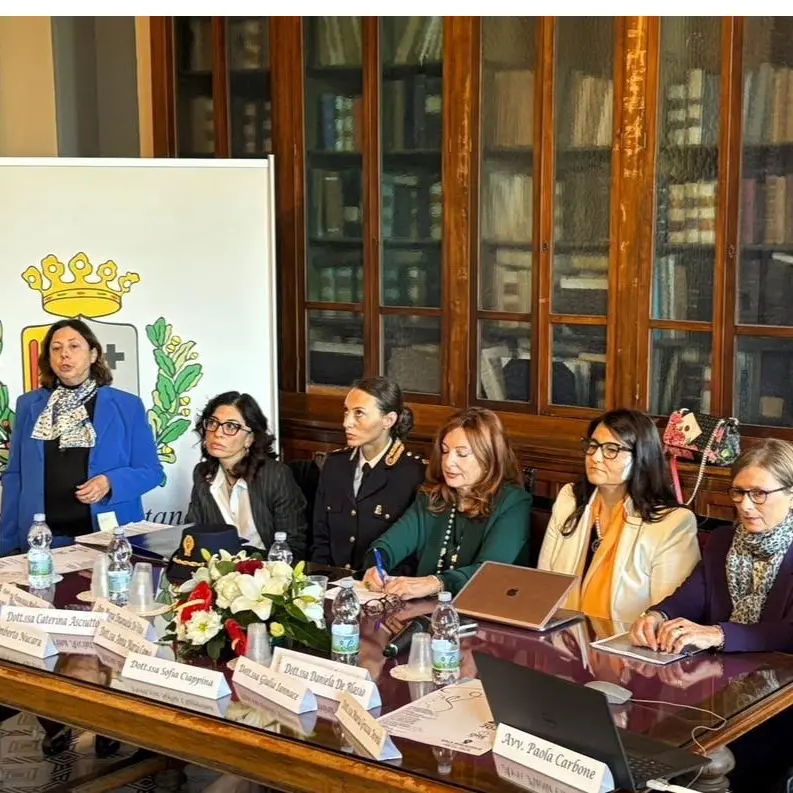 Lotta alla violenza di genere, la Polizia di Stato in prima linea per la prevenzione\n