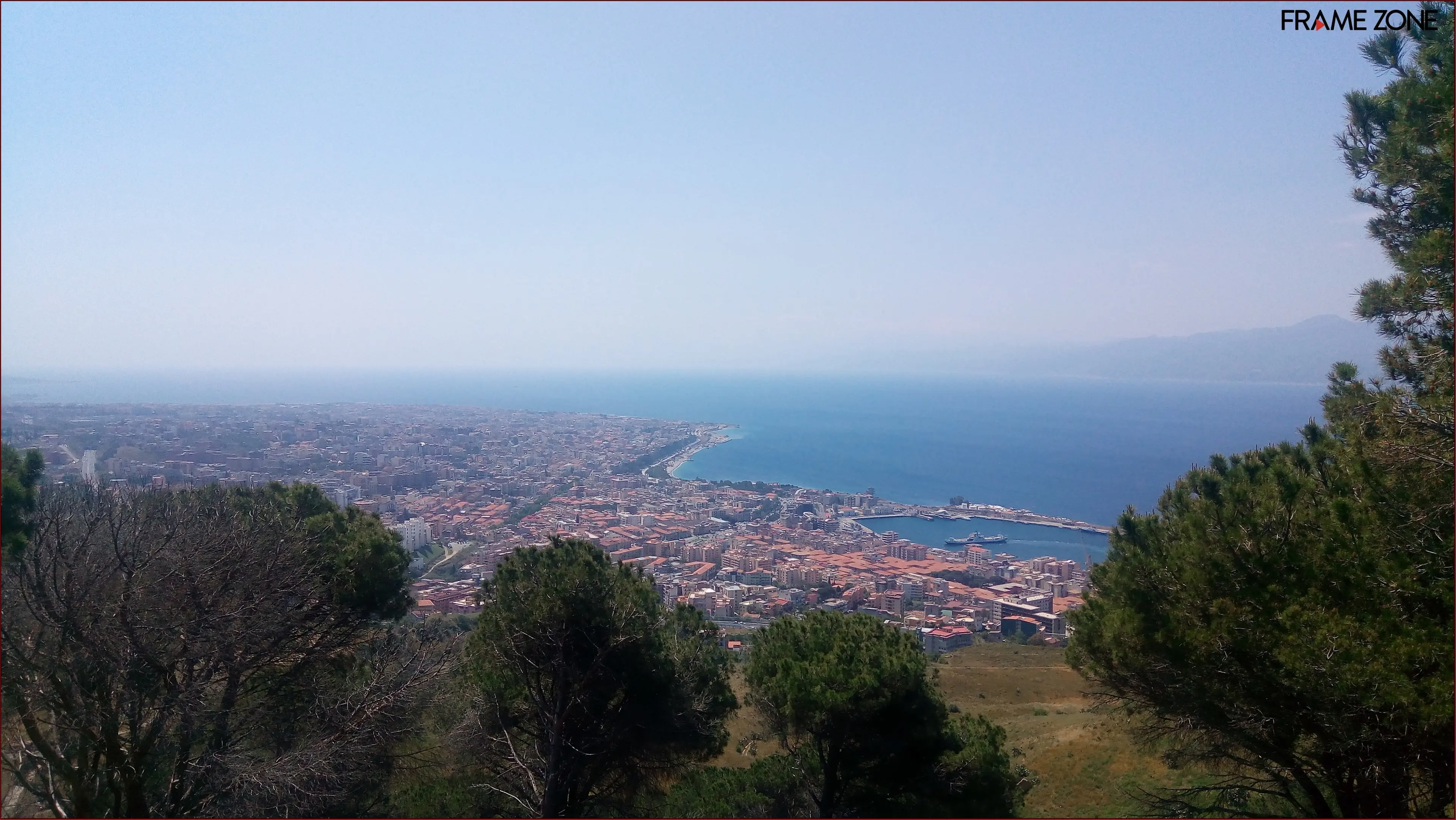 Il Sud che crolla e i miliardi fermi sul tavolo: la vera battaglia, oltre il Ponte, di Calabria e Sicilia\n