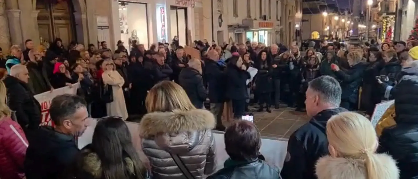 Quello vibonese è il mondo al contrario della sanità calabrese: «Ecco i numeri che smentiscono la Regione»\n