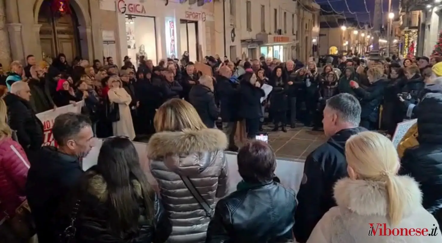 Vibo, vertice in Prefettura sull'emergenza sanità ma Occhiuto non viene