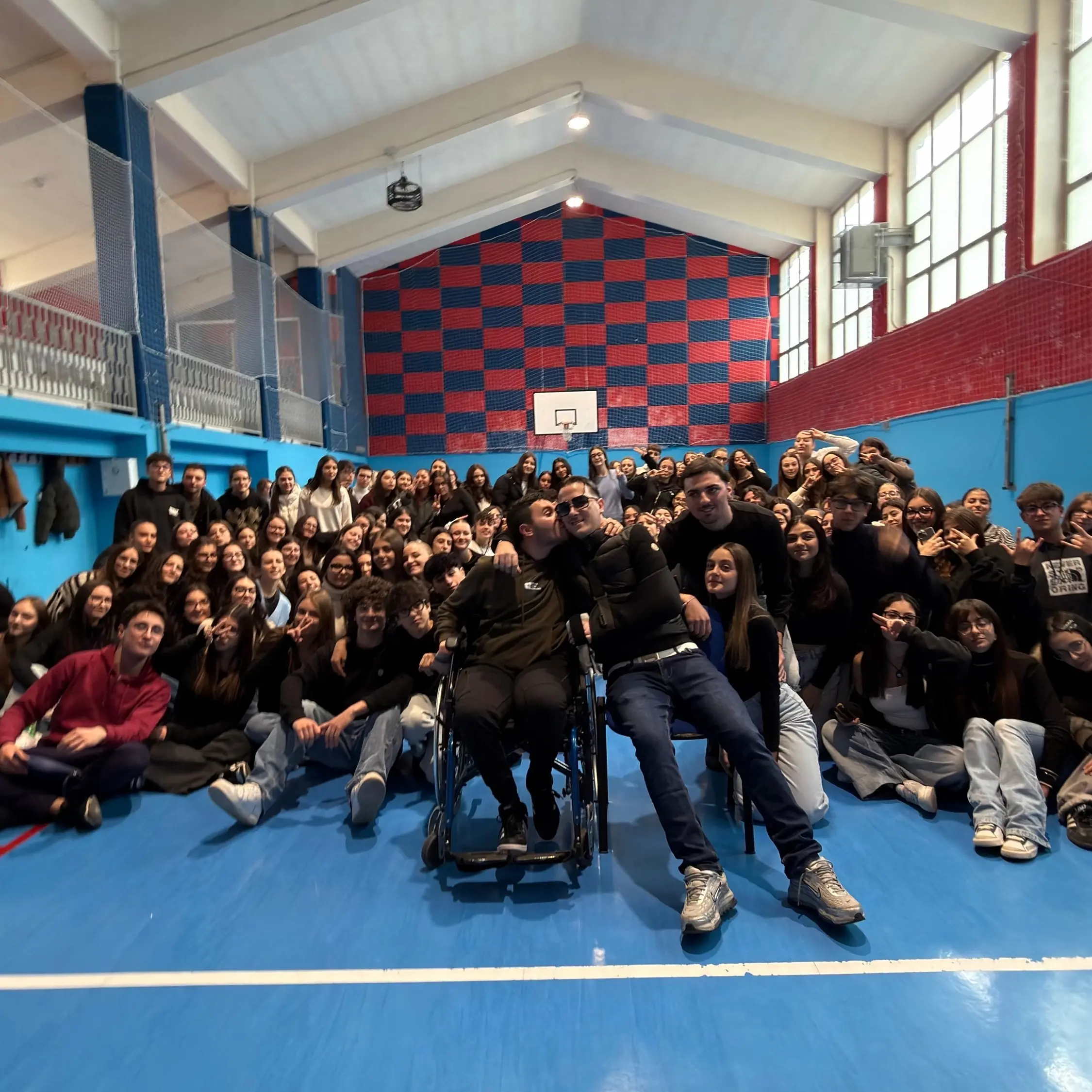 Camilway emoziona gli studenti dei licei di San Giovanni in Fiore\n