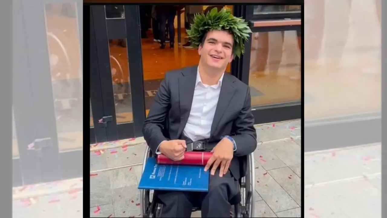 Da Cutro a Roma, la forza di Matteo e la laurea in Filosofia: un traguardo oltre la disabilità\n