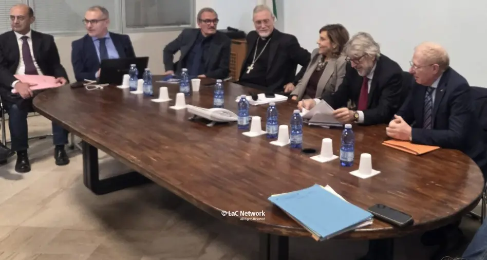 Vibo, al vertice sulla crisi della sanità locale il sub-commissario Esposito va controcorrente: «Tra le più finanziate della Calabria»