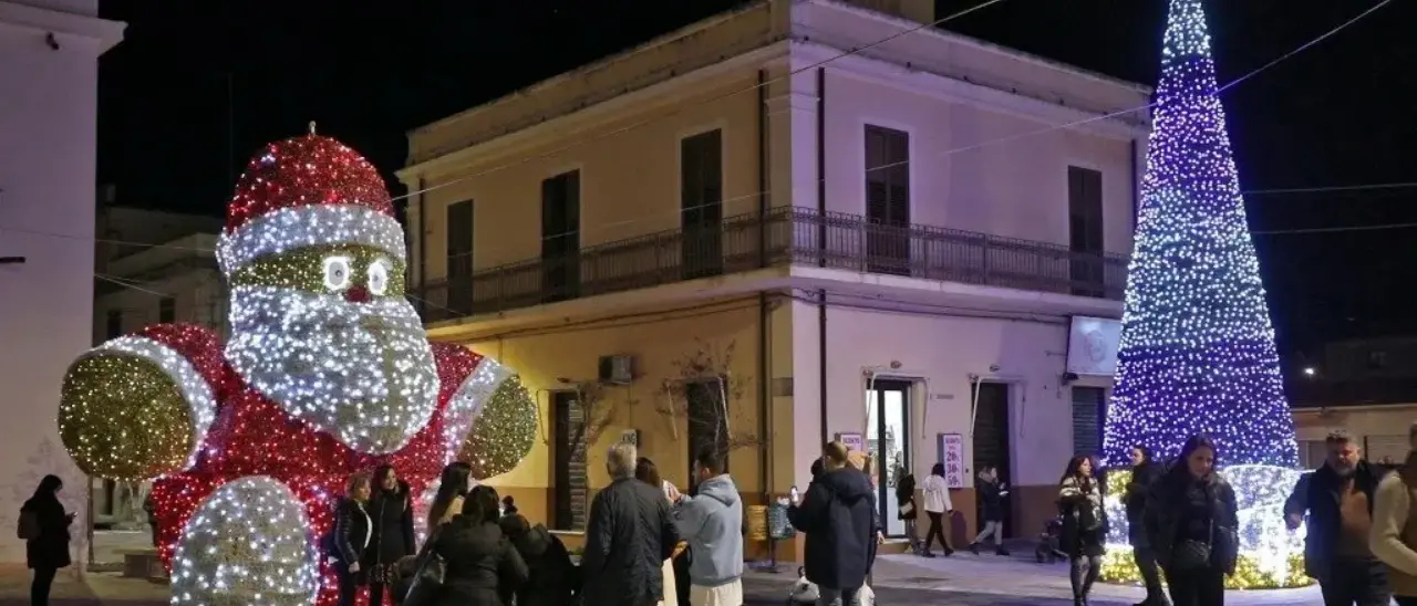 Natale a Tropea, il Comune approva il programma del “Borgo incantato”\u00A0e blinda il centro storico con aree pedonali e\u00A0Ztl\u00A0\n