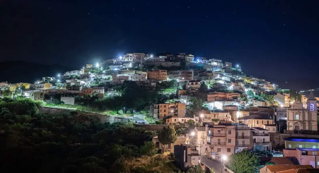 Mercatini, dj set e show cooking: a Motta San Giovanni tutta la magia delle feste\n