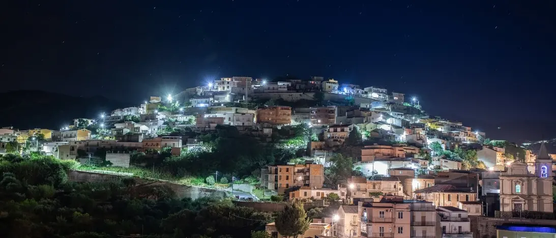 Mercatini, dj set e show cooking: a Motta San Giovanni tutta la magia delle feste\n