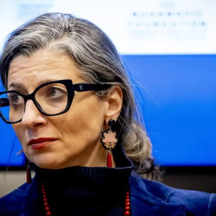 Riace propone la cittadinanza onoraria a Francesca Albanese. Lucano: «Non possiamo tacere sulla Palestina»\n