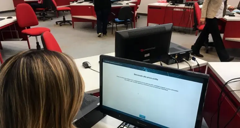 Vibo, si presentano all’esame del concorso per docenti ma scoprono che è stato spostato a Catanzaro\n