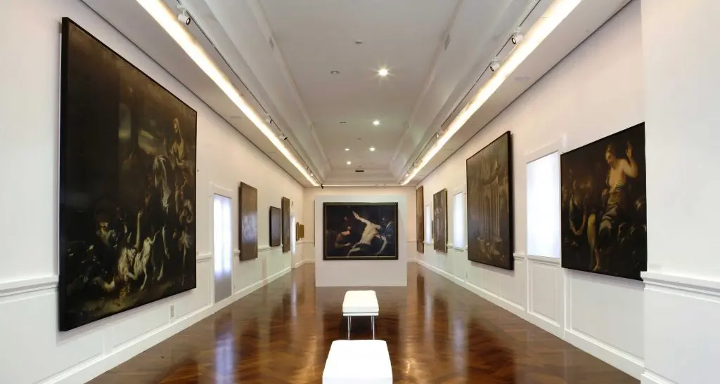 Dai beni confiscati al graphic journalism: due mostre di grande impatto alla Galleria Nazionale di Cosenza\n