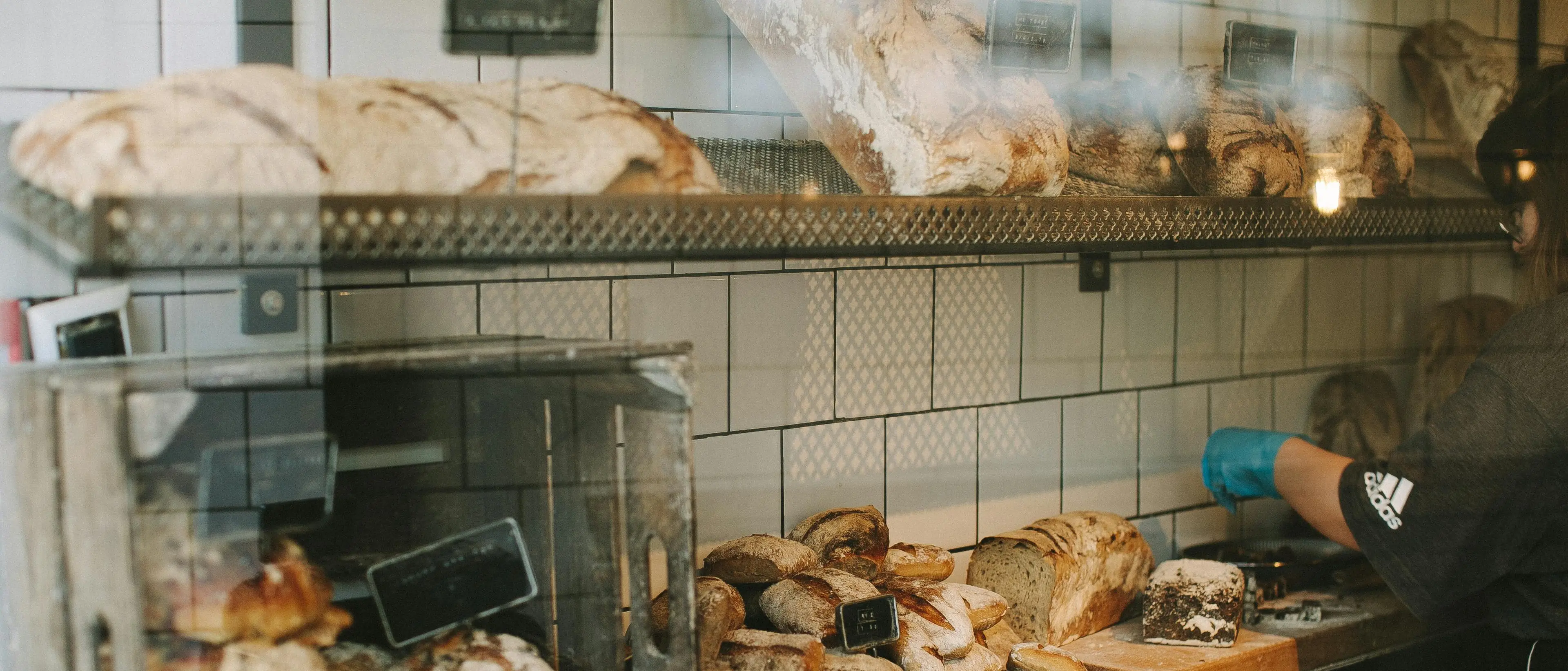 Quasi 5 milioni di italiani vivono in comuni dove è scomparso almeno uno dei negozi alimentari essenziali: è allarme\n